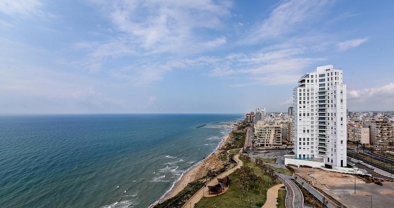 Netanya Seaview Aparthotel Екстер'єр фото